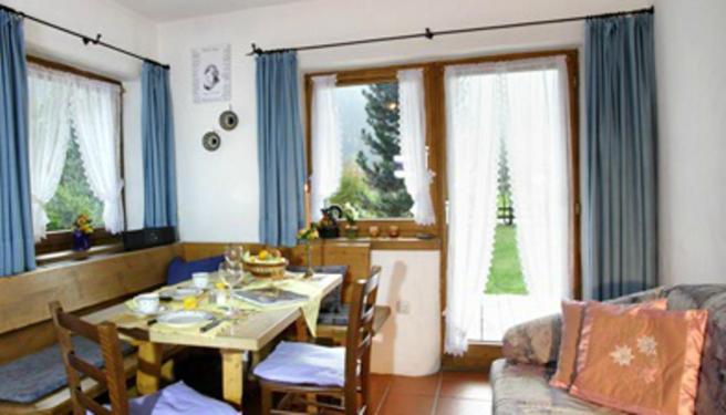 Landsitz Im Reitle Apartment Langenfeld Ruang foto